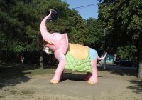 rnd_pink-elephant_2
